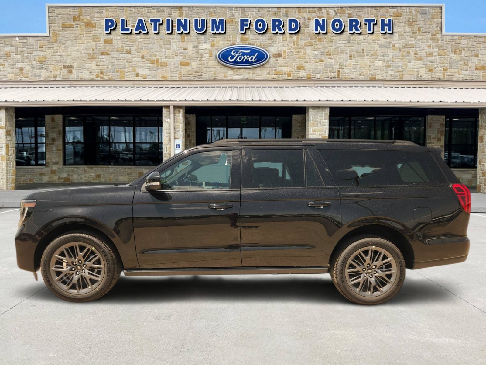 New 2027 Ford Expedition Max Platinum w/ Stealth Appearance Package AWD/4WD video 3