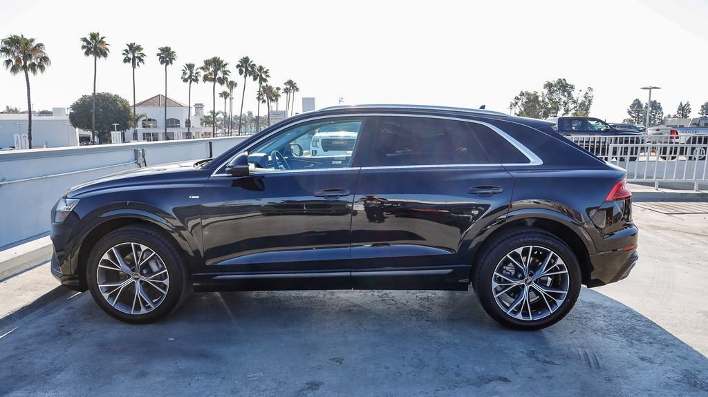 Used 2023 Audi Q8 Premium Plus w/ Premium Plus Package AWD/4WD image 14