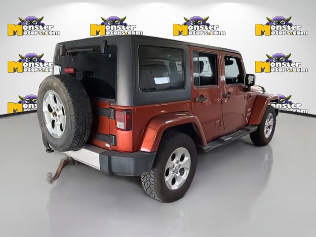 Used 2014 Jeep Wrangler Unlimited Sahara w/ Connectivity Group AWD/4WD image 4