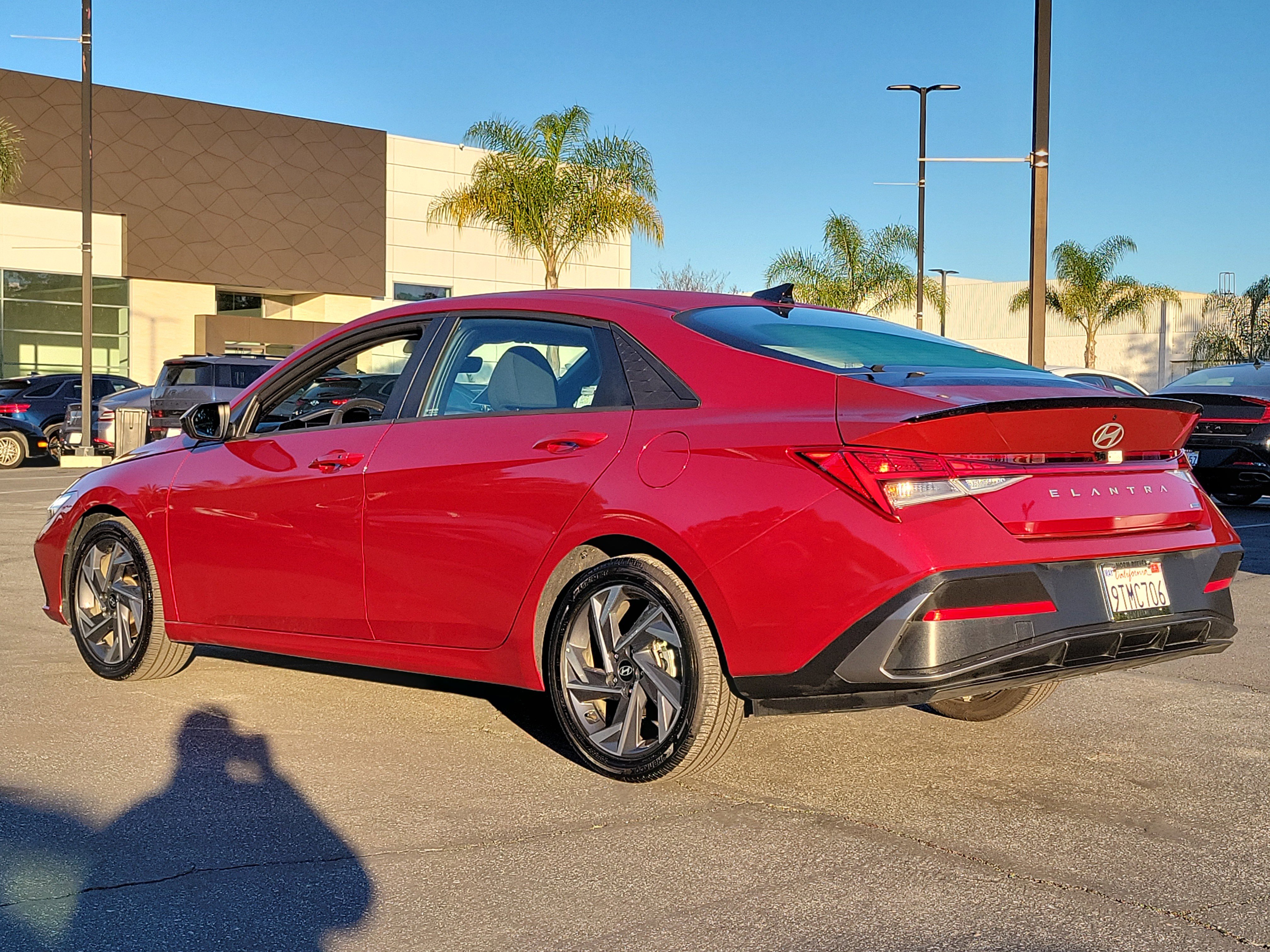 Certified 2025 Hyundai Elantra SEL image 27