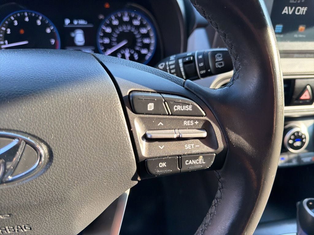 Used 2021 Hyundai Kona SEL w/ Cargo Package FWD image 8