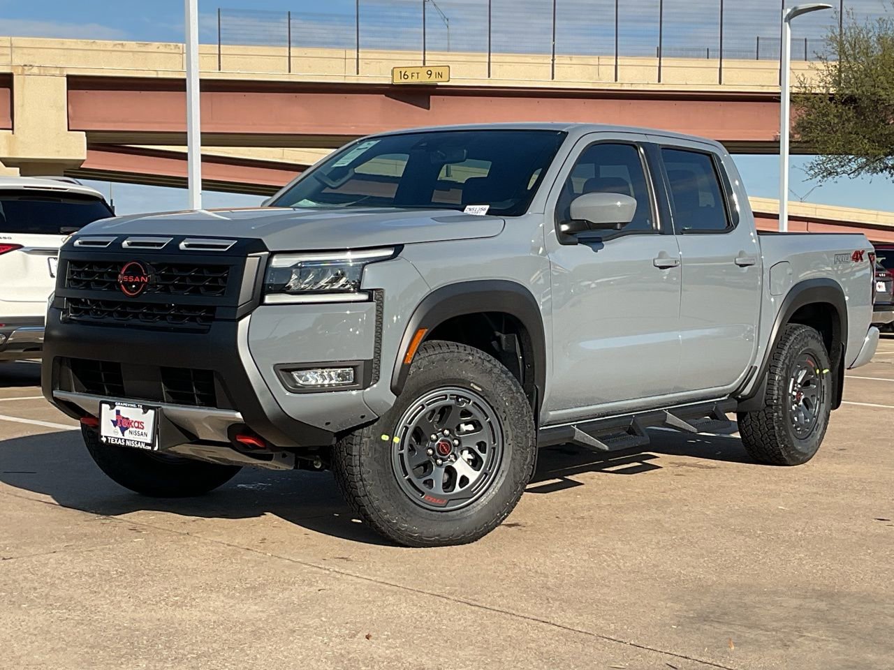 New 2026 Nissan Frontier PRO-4X image 2