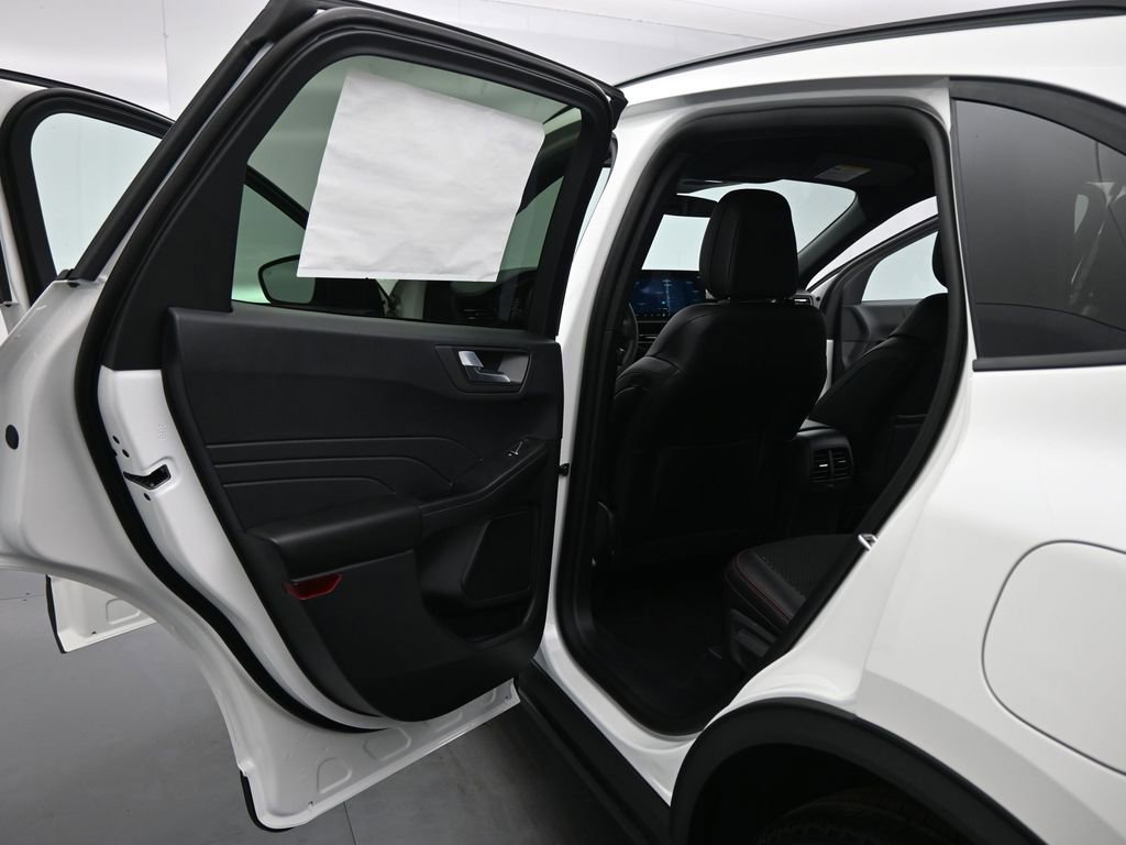 New 2025 Ford Escape ST-Line w/ Equipment Group 301A image 18