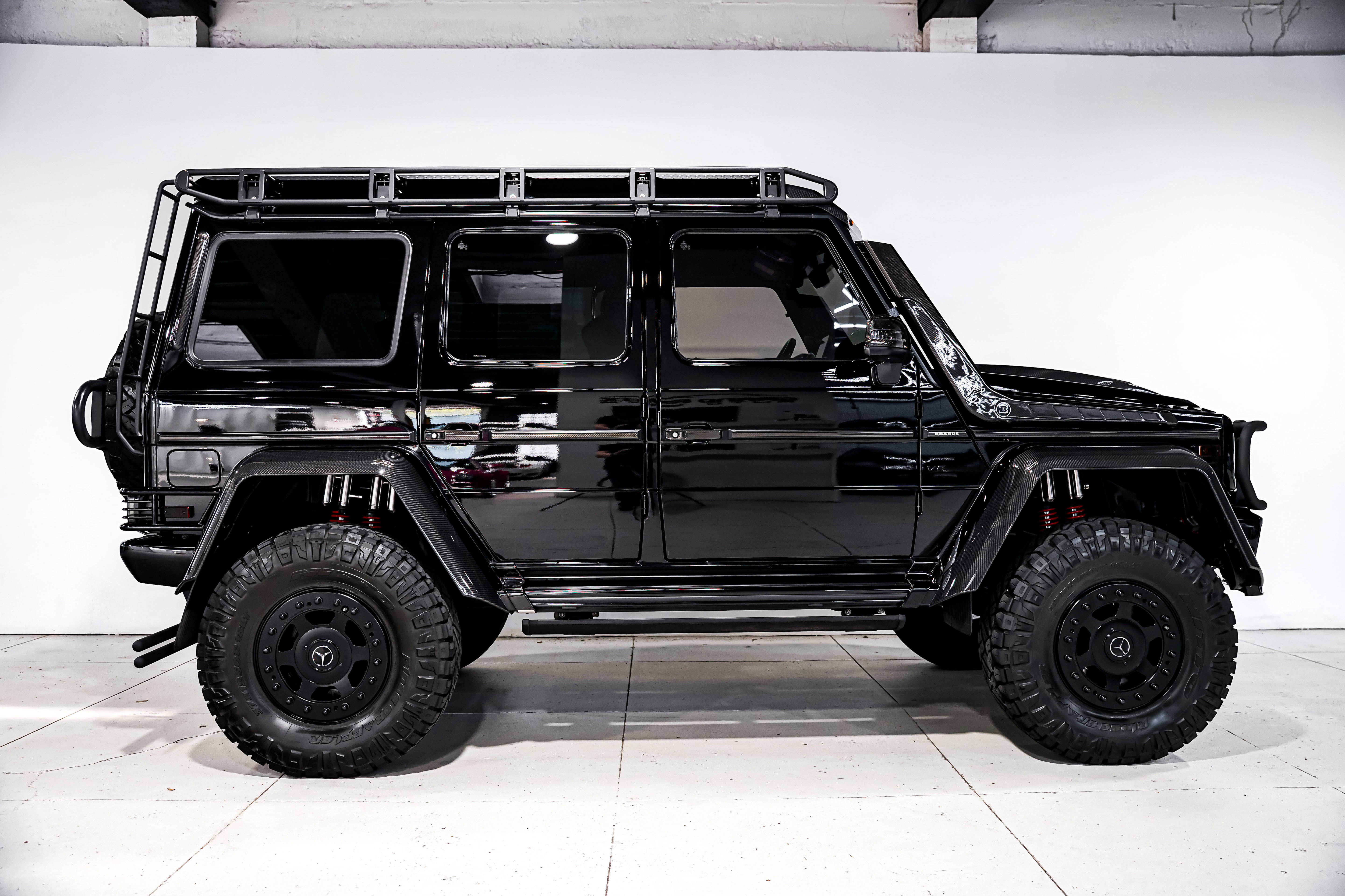 Used 2017 Mercedes-Benz G 550 Squared image 2