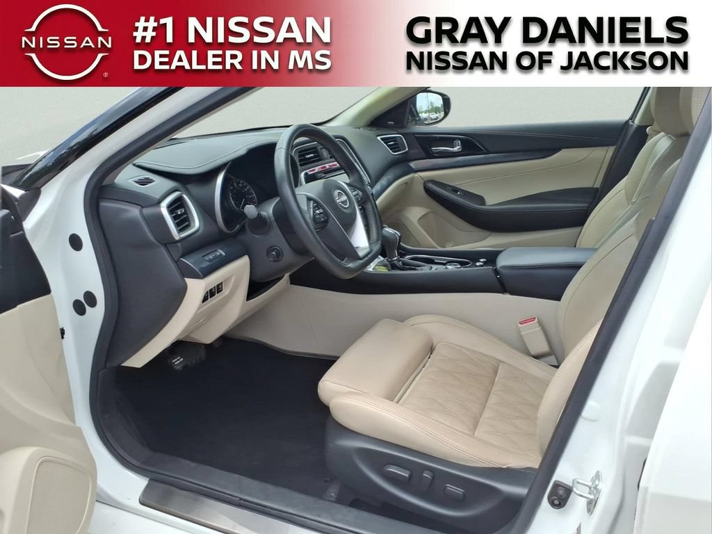 Used 2023 Nissan Maxima Platinum w/ Sport Mat Group FWD image 24