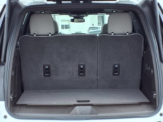 Used 2024 GMC Yukon SLT w/ SLT Luxury Package AWD/4WD image 41
