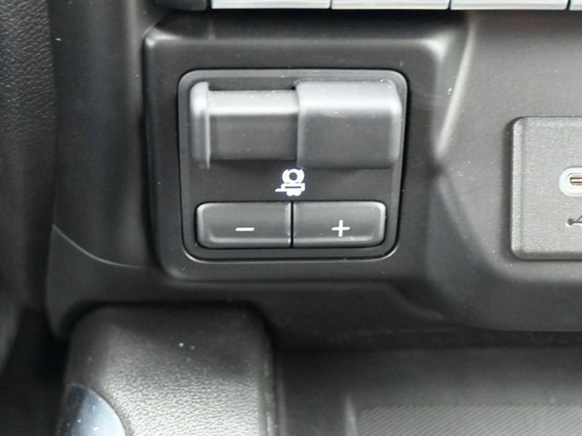 Used 2022 Chevrolet Silverado 3500 High Country w/ Z71 Off-Road Package image 32