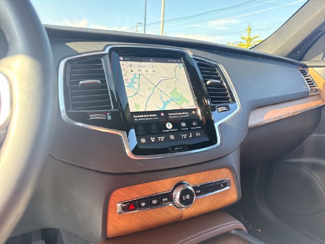 Used 2023 Volvo XC90 B6 Plus w/ Protection Package Premier AWD/4WD image 18