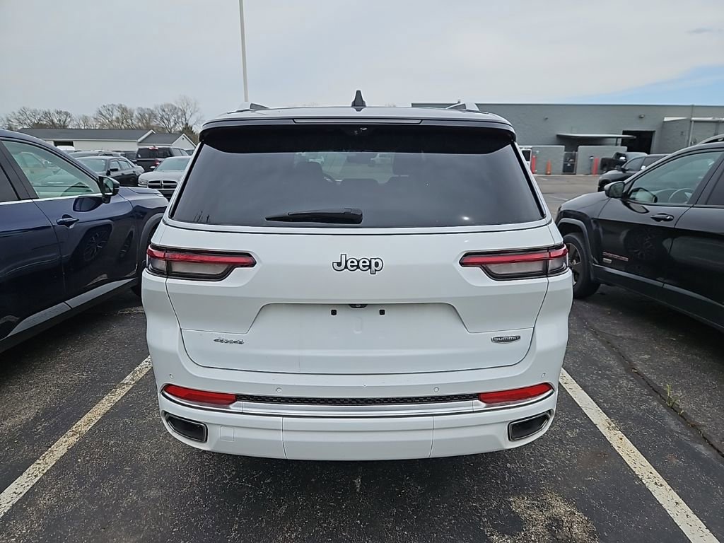 Used 2023 Jeep Grand Cherokee L Summit AWD/4WD image 8