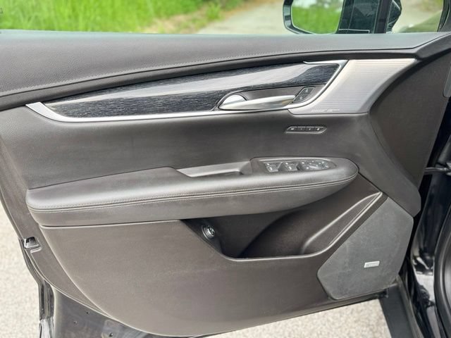 Used 2023 Cadillac XT5 Premium Luxury AWD/4WD image 9