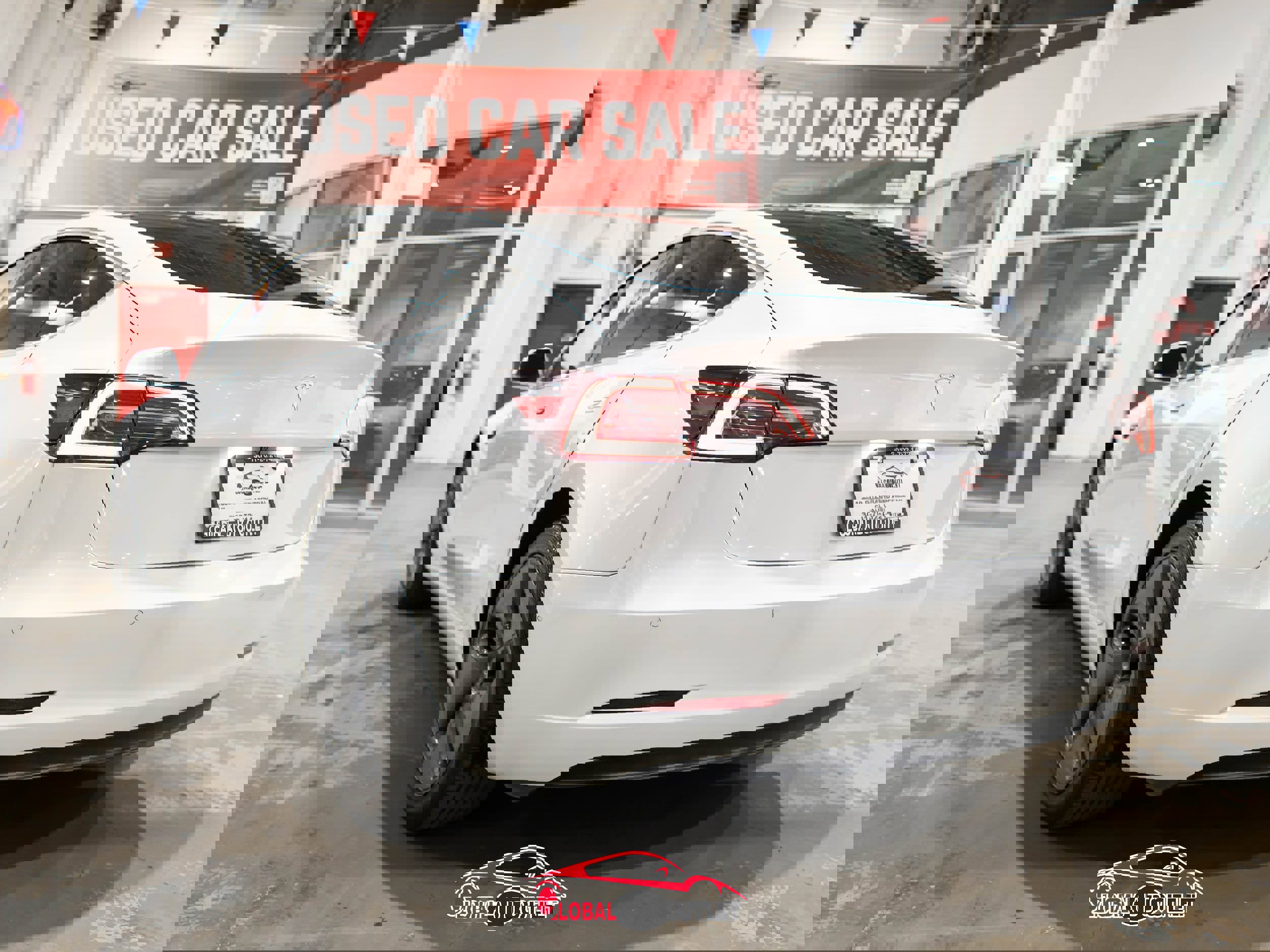 Used 2019 Tesla Model 3 Standard Range Plus image 5