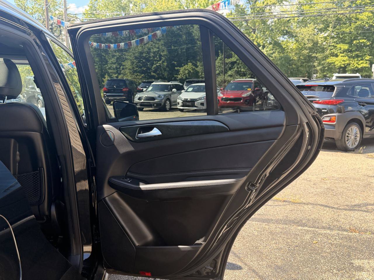 Used 2019 Mercedes-Benz GLE 400 4MATIC w/ Premium 1 Package image 15