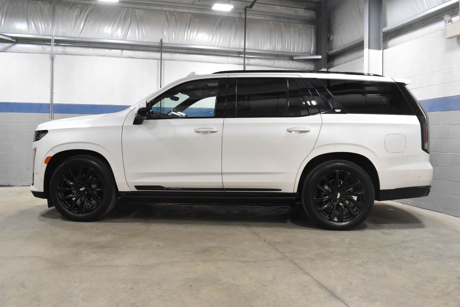 Used 2021 Cadillac Escalade Sport Platinum AWD/4WD image 24