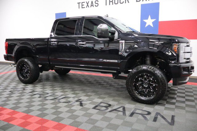 Used 2019 Ford F250 Platinum w/ Platinum Ultimate Package AWD/4WD image 20