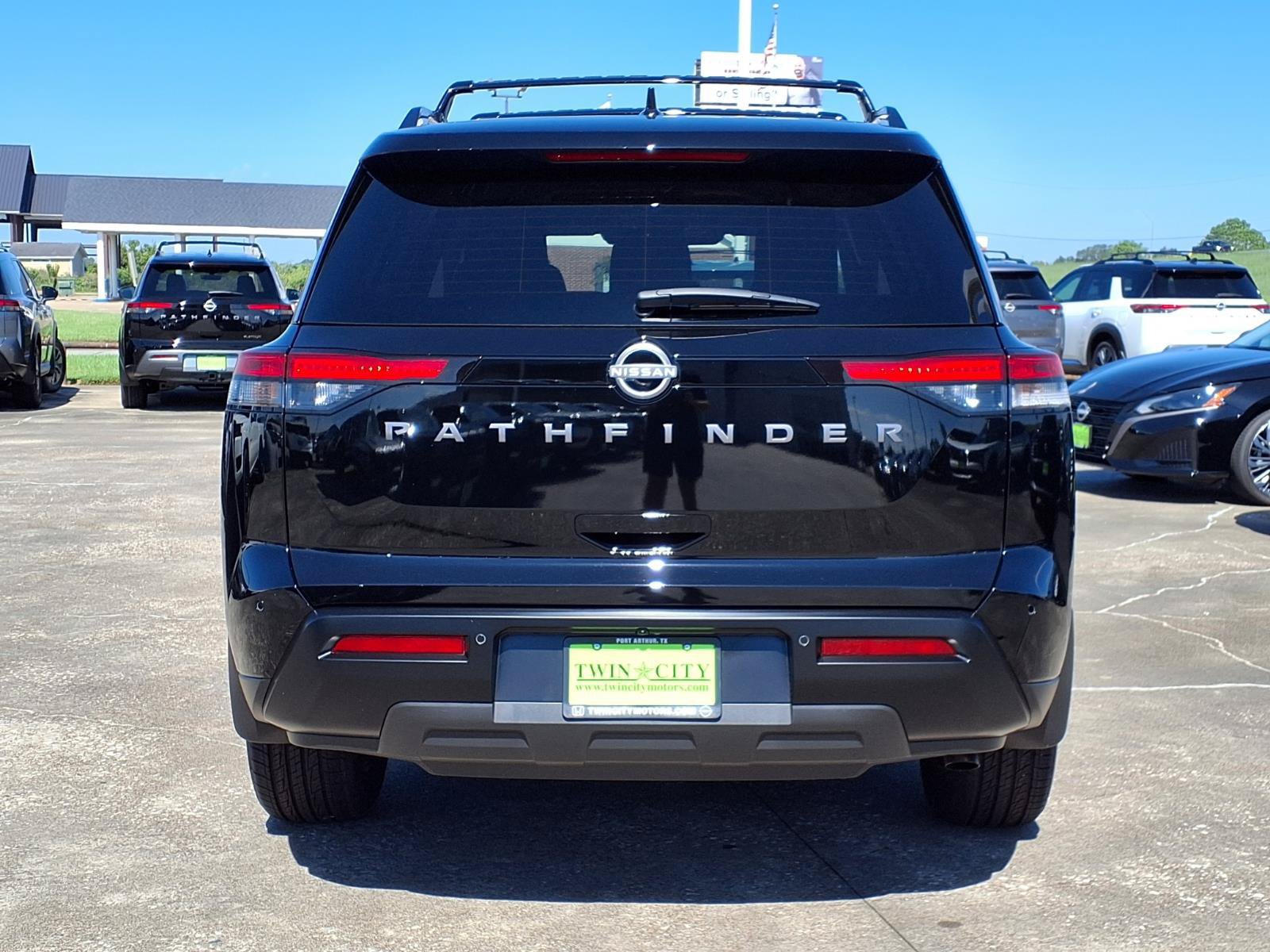 New 2026 Nissan Pathfinder SV FWD image 4