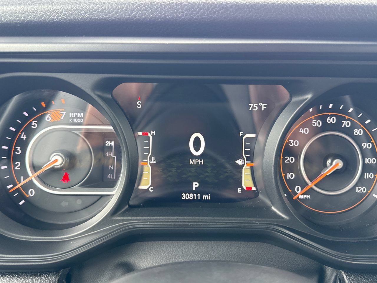 Used 2024 Jeep Wrangler Unlimited Sport AWD/4WD image 17