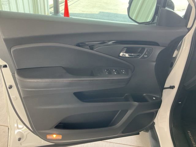 Used 2024 Honda Ridgeline Black Edition image 6