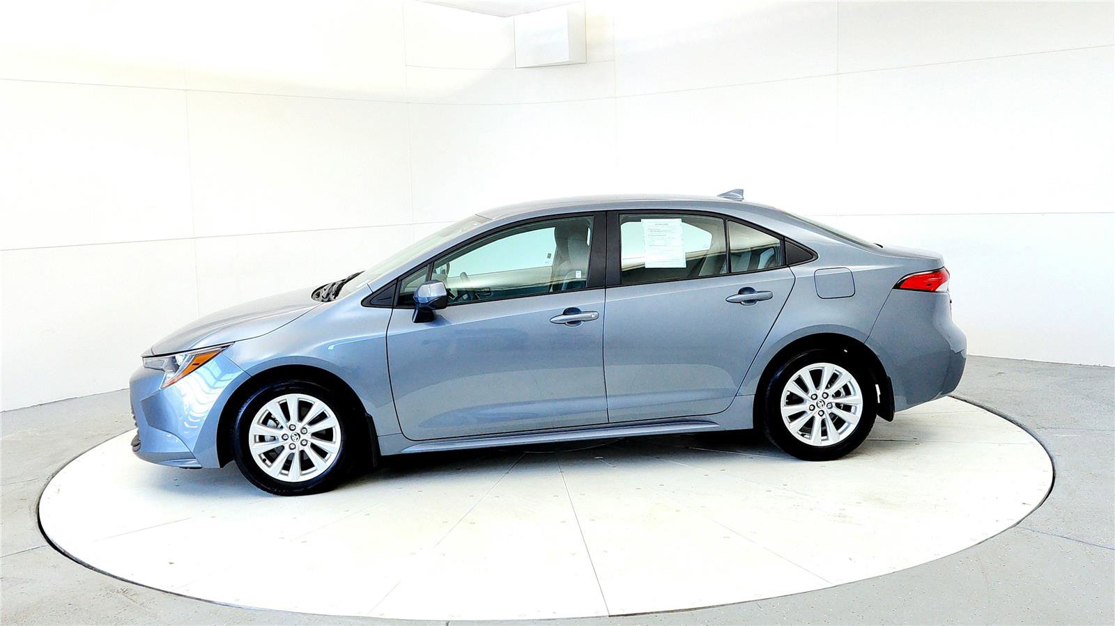 Certified 2025 Toyota Corolla LE w/ LE Premium Package image 3