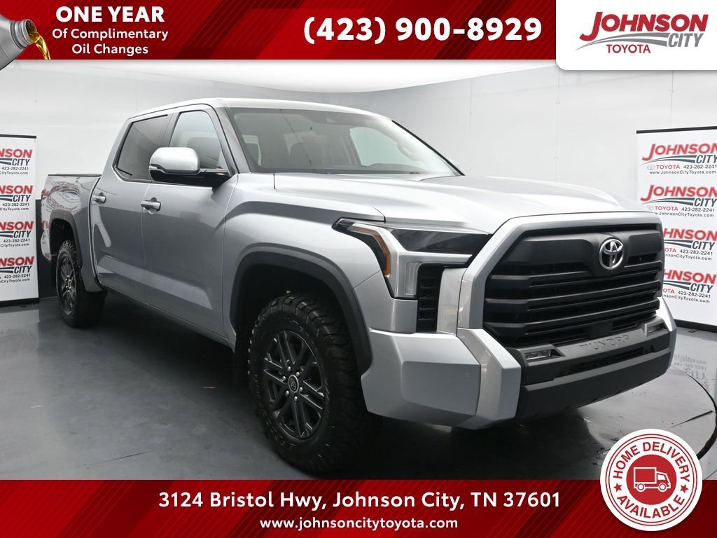 Used 2023 Toyota Tundra SR5 w/ SR5 Convenience Package AWD/4WD image 1