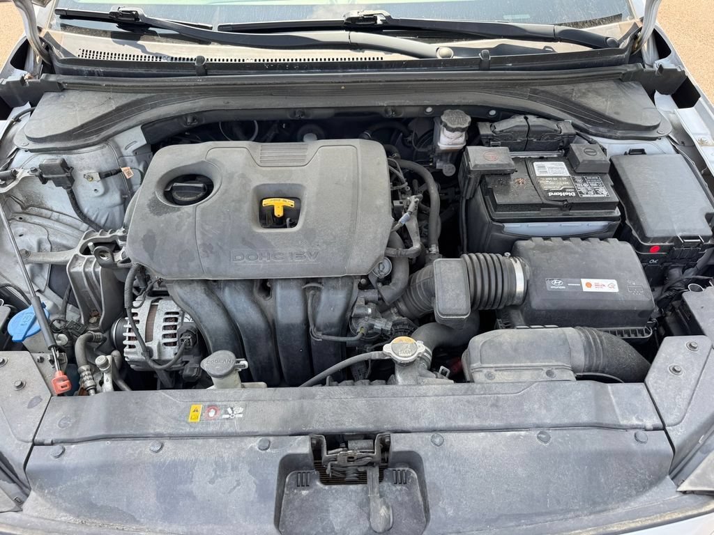 Used 2019 Hyundai Elantra SE FWD image 14