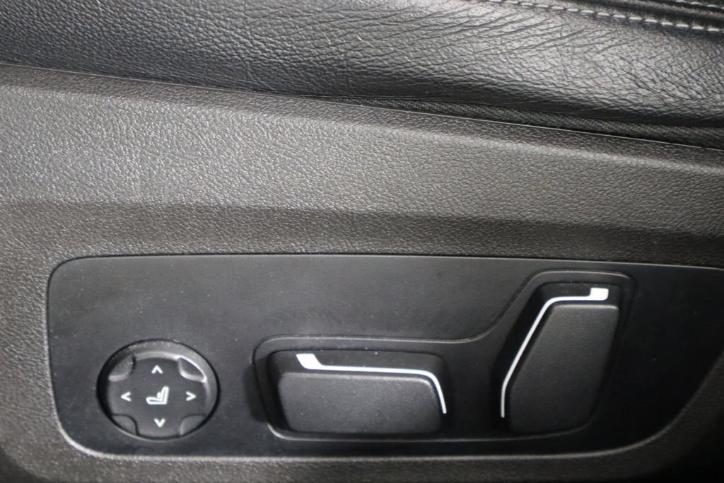 Used 2024 BMW 330i Sedan RWD image 23