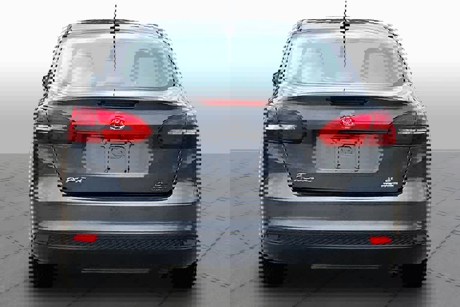 Used 2015 Ford Focus SE image 5