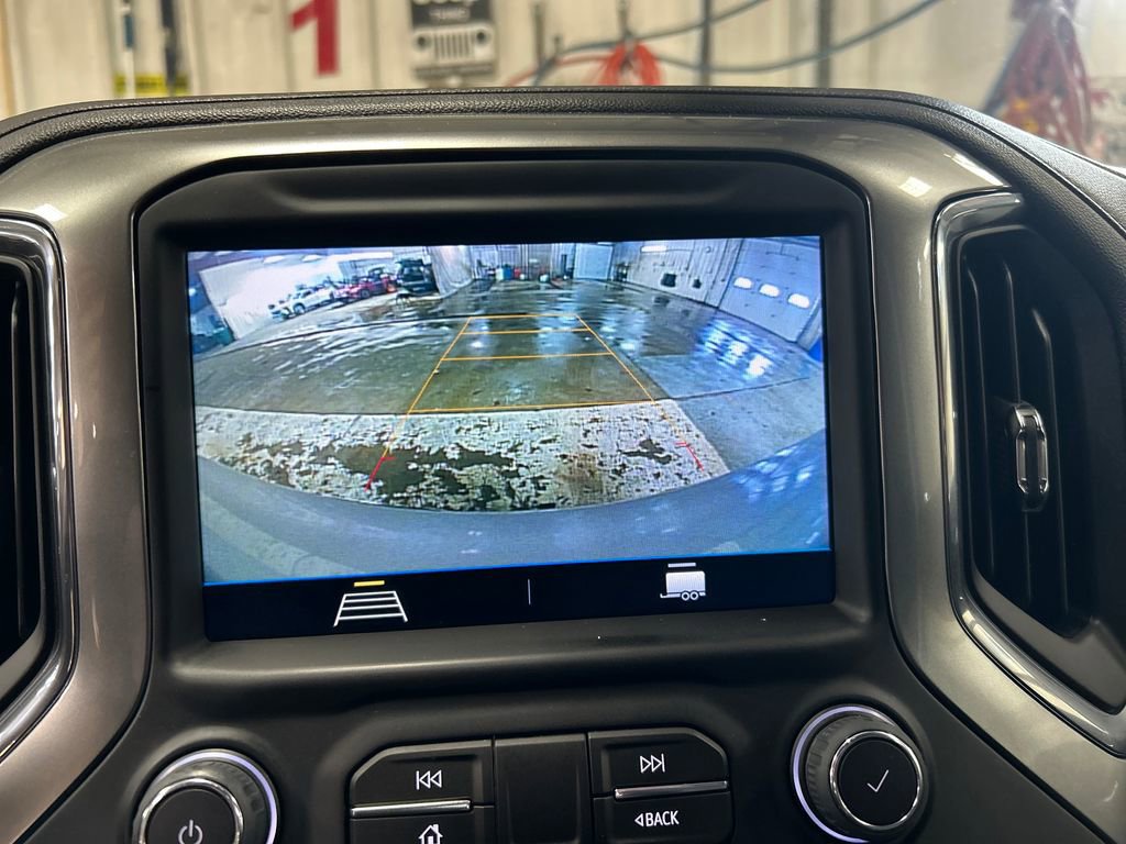 Certified 2022 Chevrolet Silverado 1500 LT AWD/4WD image 22