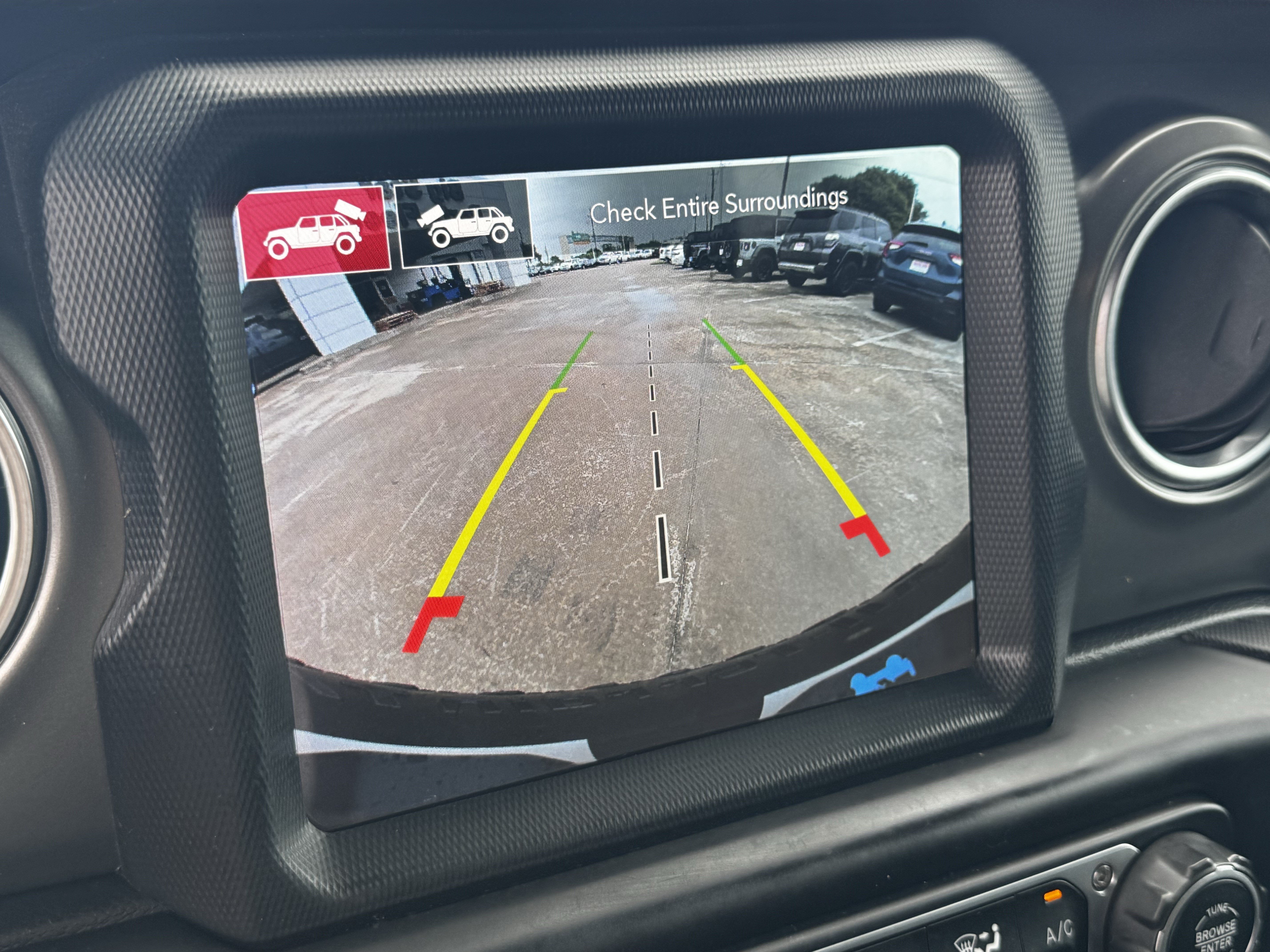 Used 2023 Jeep Wrangler Unlimited Rubicon 4xe w/ Safety Group AWD/4WD image 18
