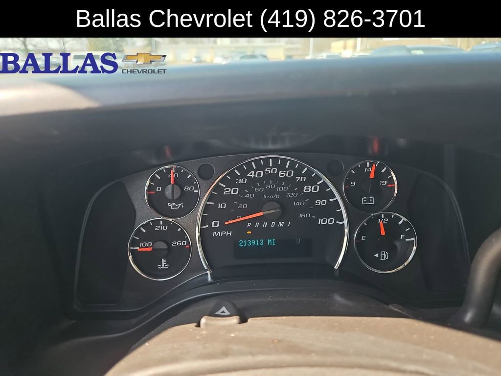 Used 2018 Chevrolet Express 2500 w/ Driver Convenience Package image 11
