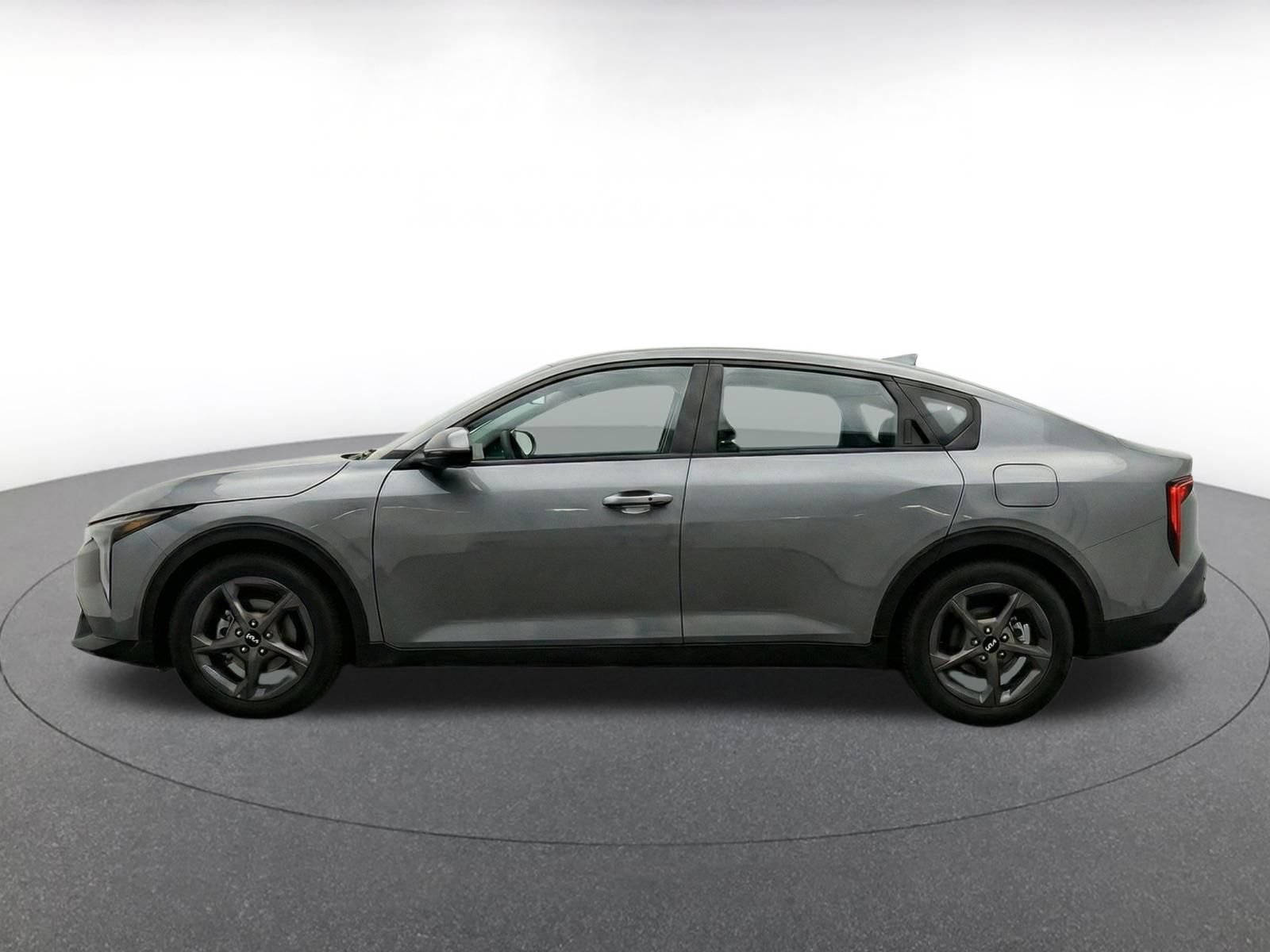 Used 2025 Kia K4 FWD image 5