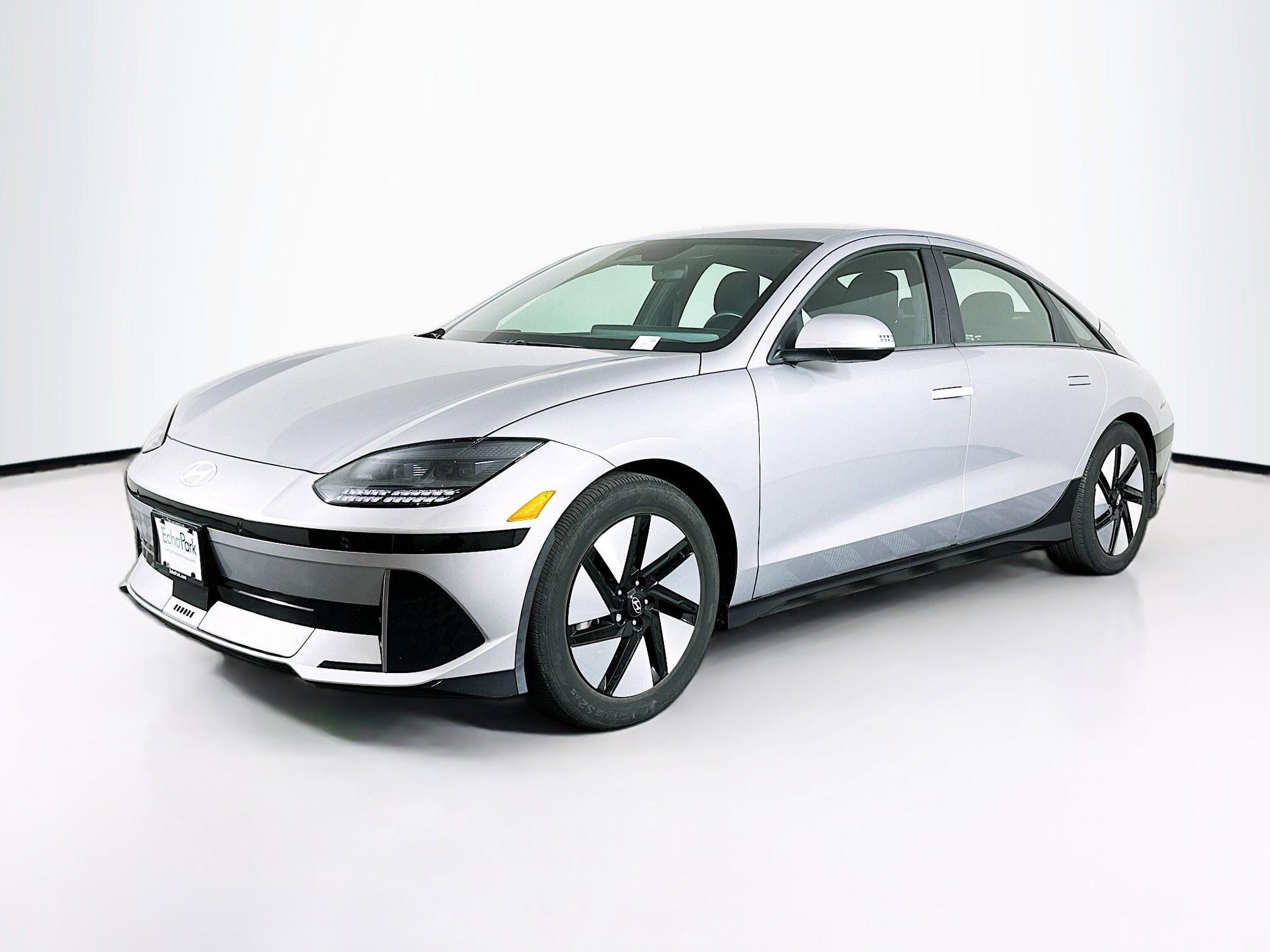 Used 2024 Hyundai Ioniq 6 SEL RWD image 3