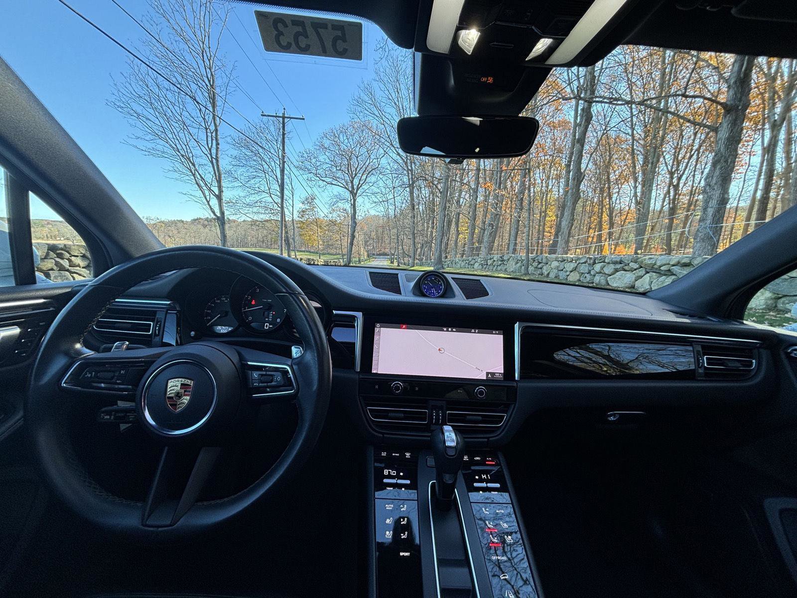 Used 2022 Porsche Macan Base w/ Premium Package Plus image 34