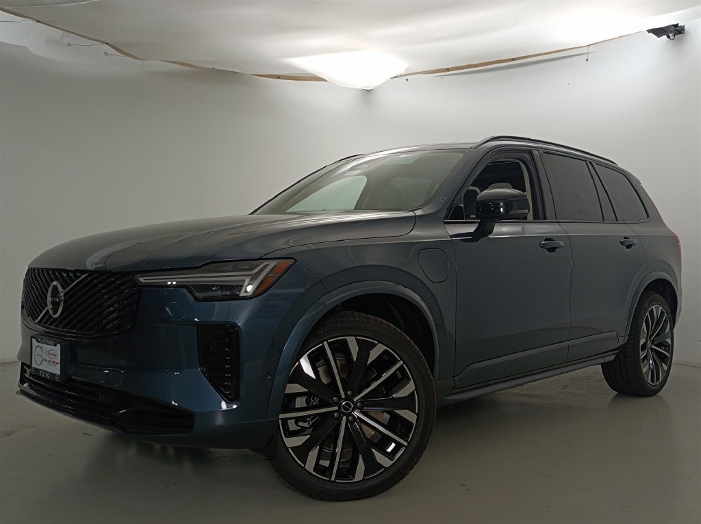 New 2027 Volvo XC90 T8 Ultra AWD/4WD image 2