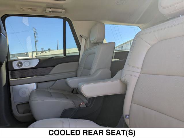 Used 2024 Lincoln Navigator Reserve AWD/4WD image 24