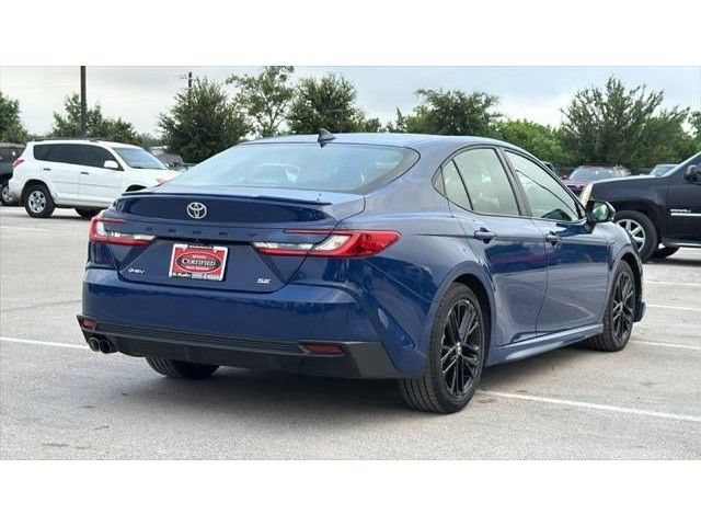 Used 2025 Toyota Camry SE FWD image 6