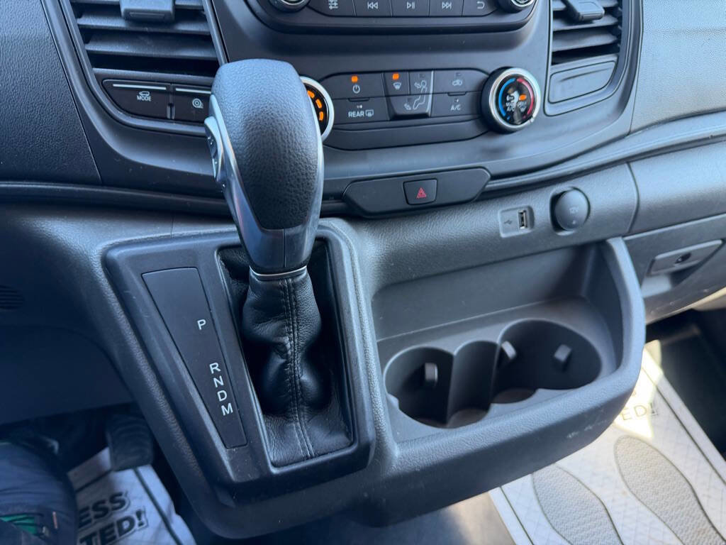 Used 2024 Ford Transit 250 Low Roof AWD w/ Exterior Upgrade Package image 23