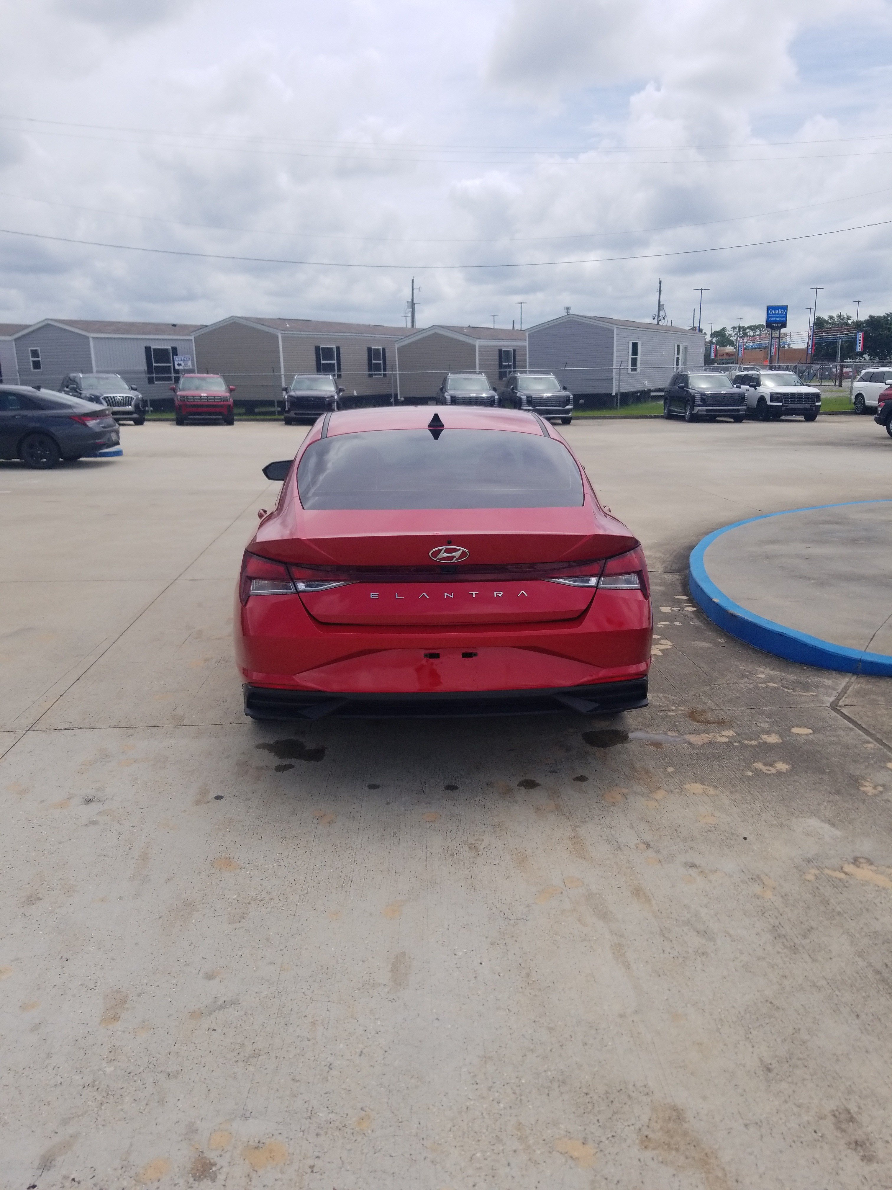 Used 2023 Hyundai Elantra SEL FWD image 6