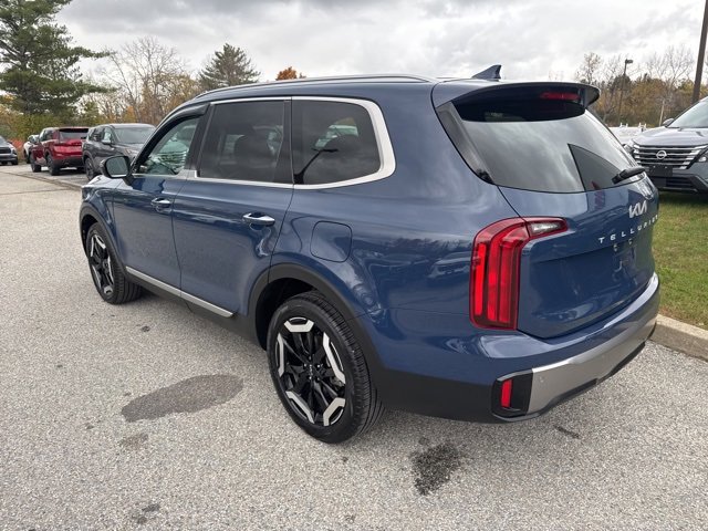 Used 2025 Kia Telluride S image 39