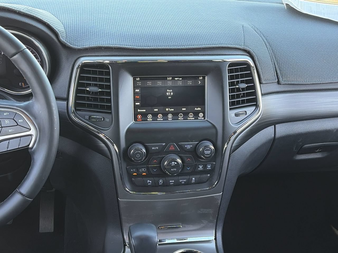 Used 2020 Jeep Grand Cherokee Laredo RWD image 14