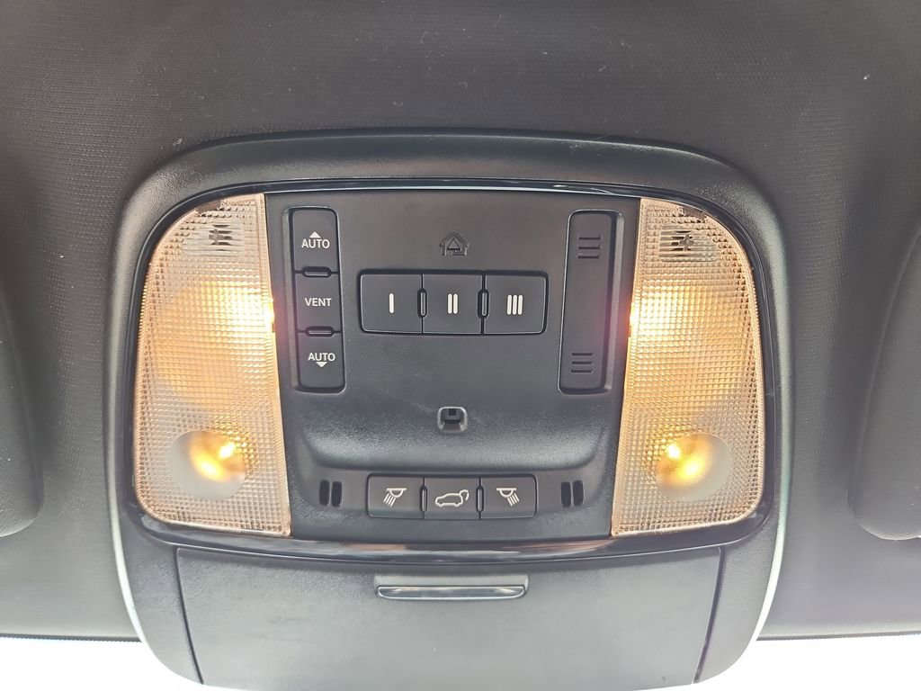 Used 2024 Dodge Durango GT image 23