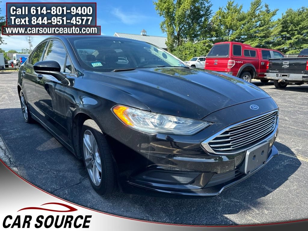 Used 2018 Ford Fusion SE w/ Fusion SE Technology Package FWD image 1