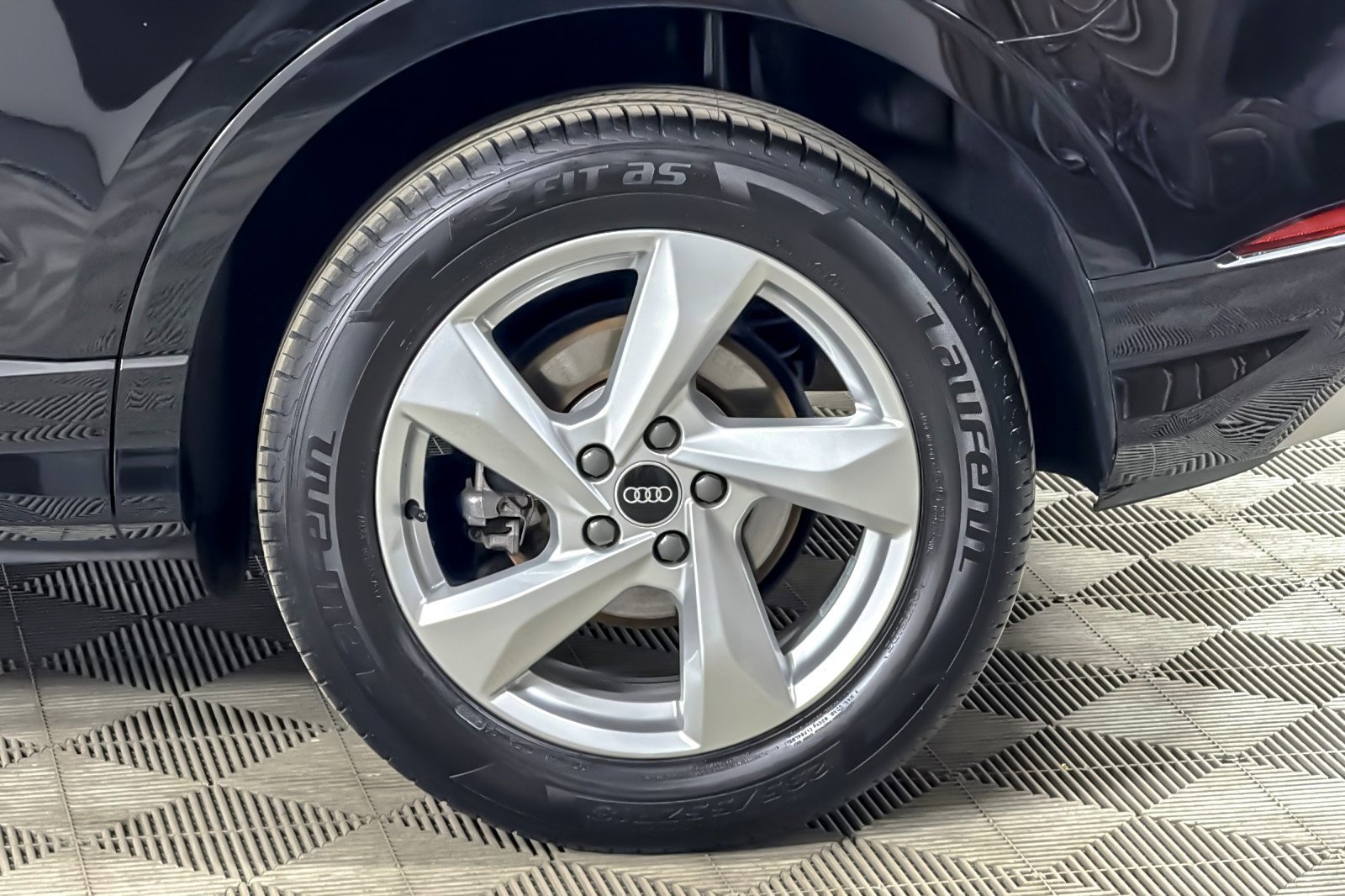 Used 2021 Audi Q3 2.0T Premium w/ Convenience Package image 25