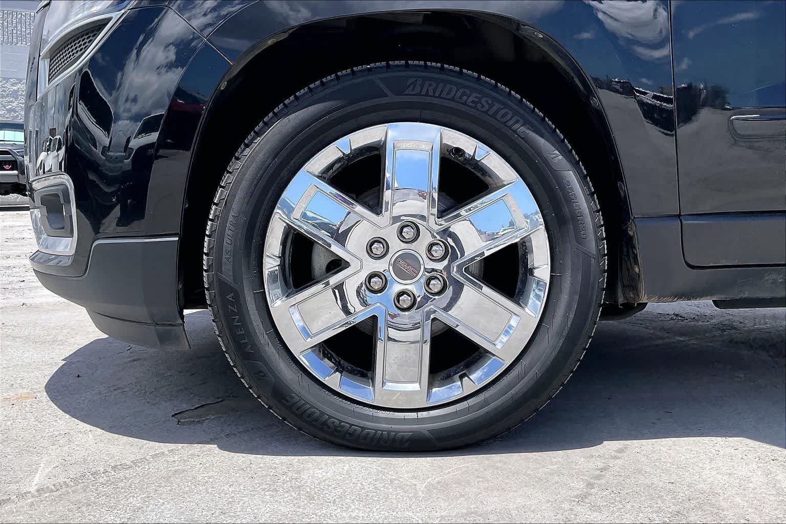 Used 2017 GMC Acadia Limited SLT AWD/4WD image 8