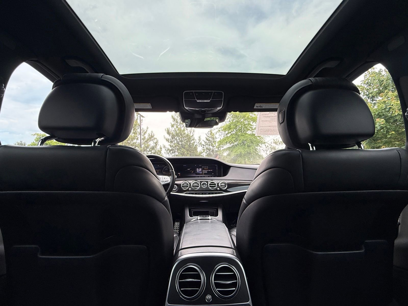 Used 2020 Mercedes-Benz S 560 Sedan image 34