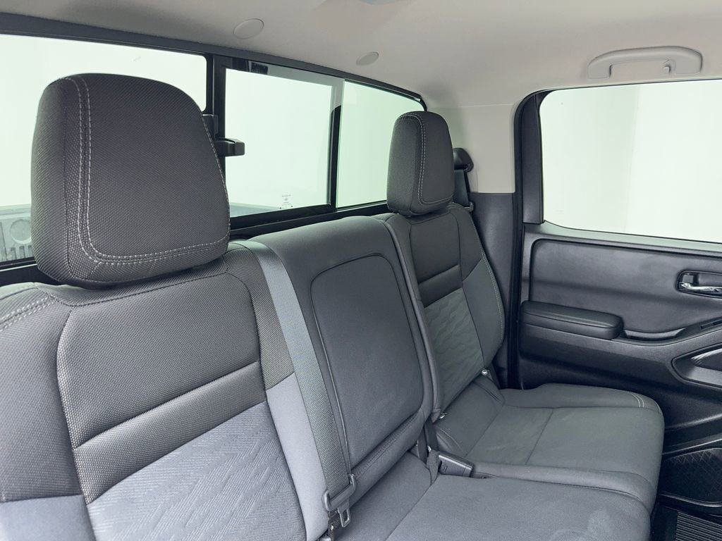 Used 2023 Nissan Frontier SV w/ SV Convenience Package image 48