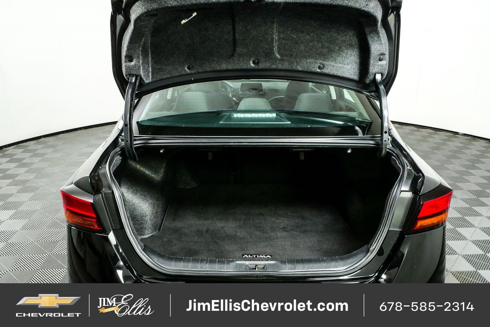 Used 2024 Nissan Altima 2.5 SV FWD image 28