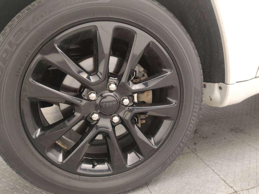 Used 2018 Jeep Grand Cherokee Altitude image 31