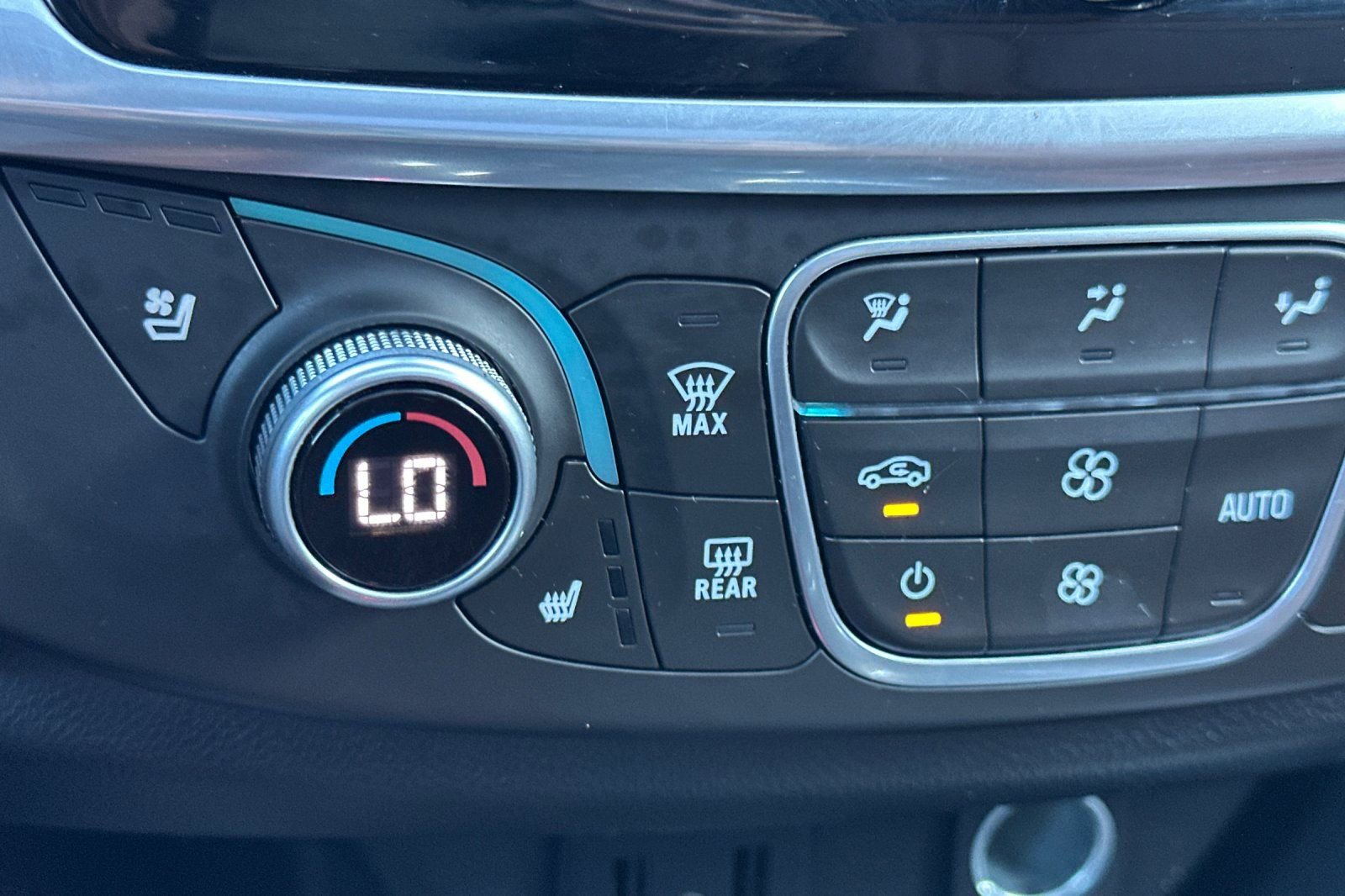 Used 2018 Chevrolet Traverse High Country image 28