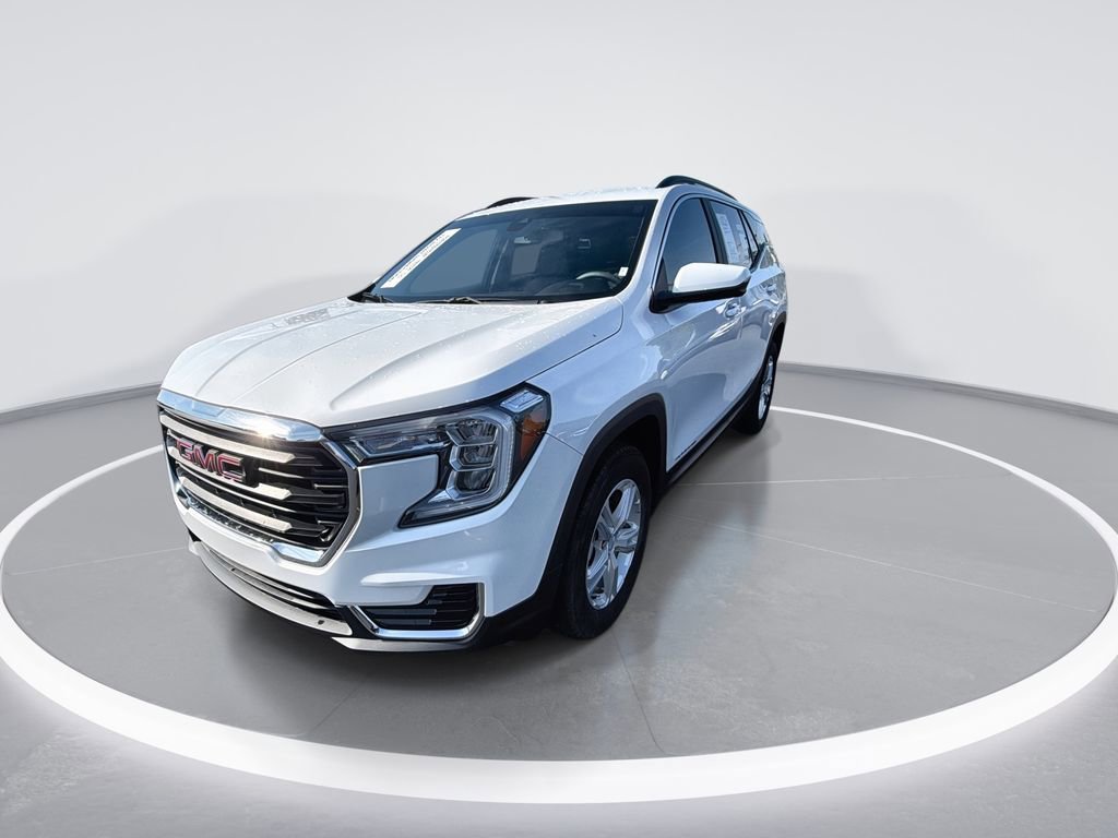 Used 2023 GMC Terrain SLE w/ Driver Convenience Package AWD/4WD image 4