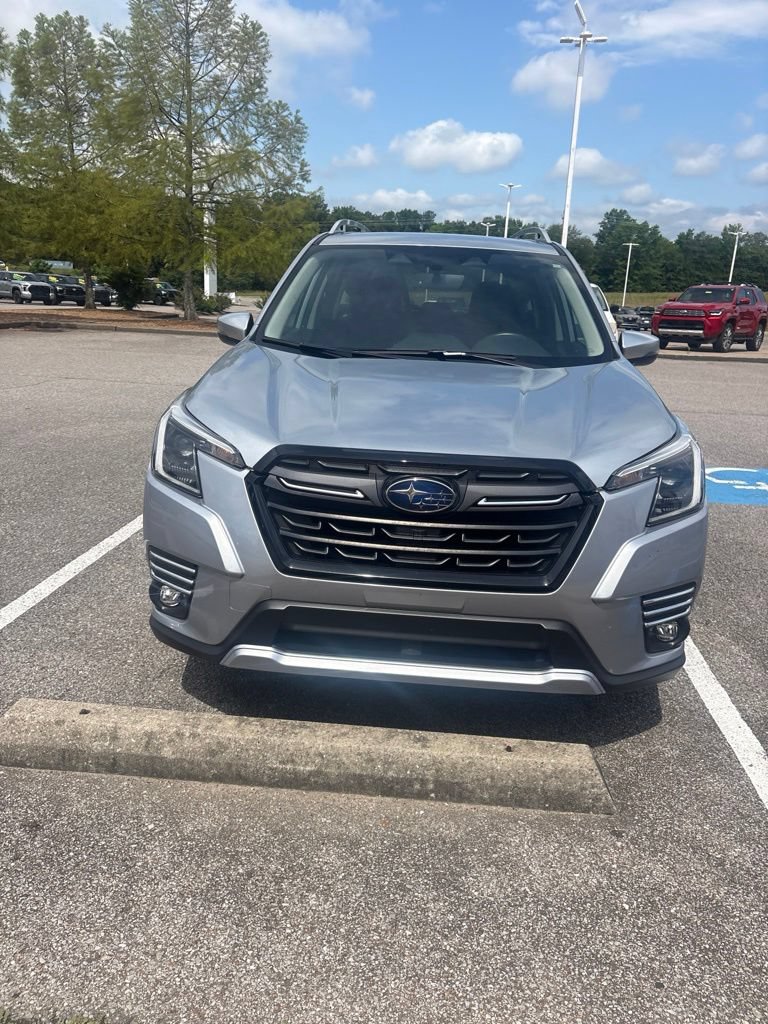 Used 2024 Subaru Forester Touring w/ POP Package 3 AWD/4WD image 2
